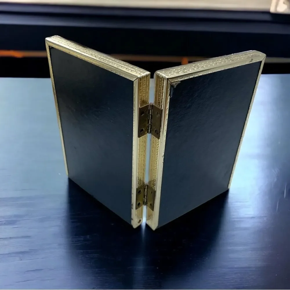 Vintage Frame l Rehab Item l 3x5” l Golden Frame l Non-Glare Glass l VGUC